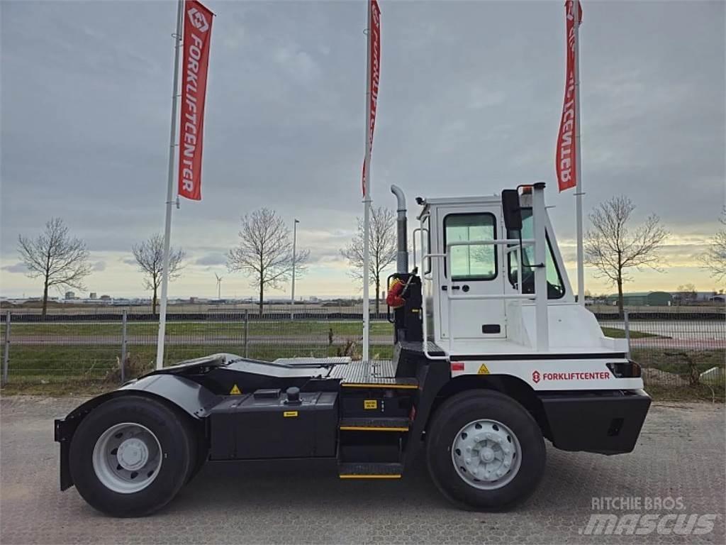 Terberg YT220 码头牵引车