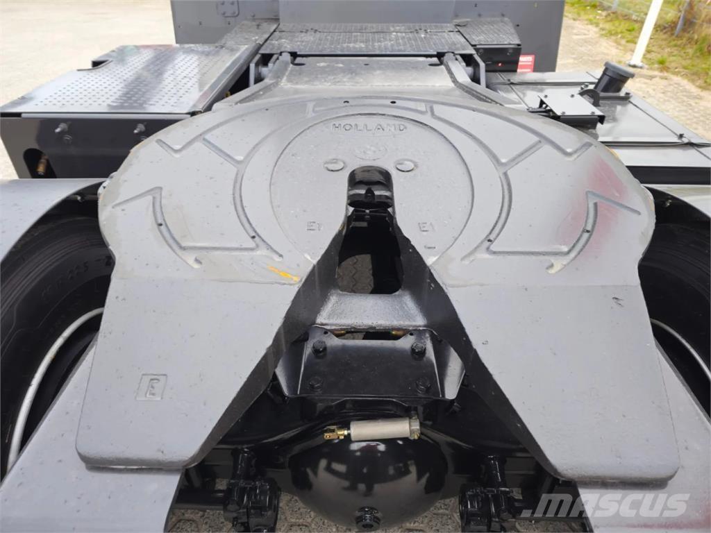 Terberg YT220 码头牵引车