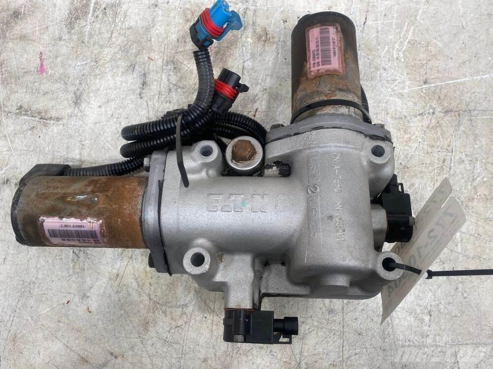 Eaton  变速器