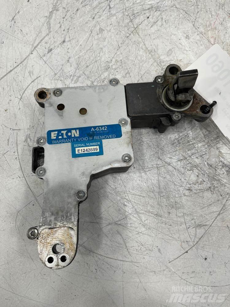 Eaton  变速器