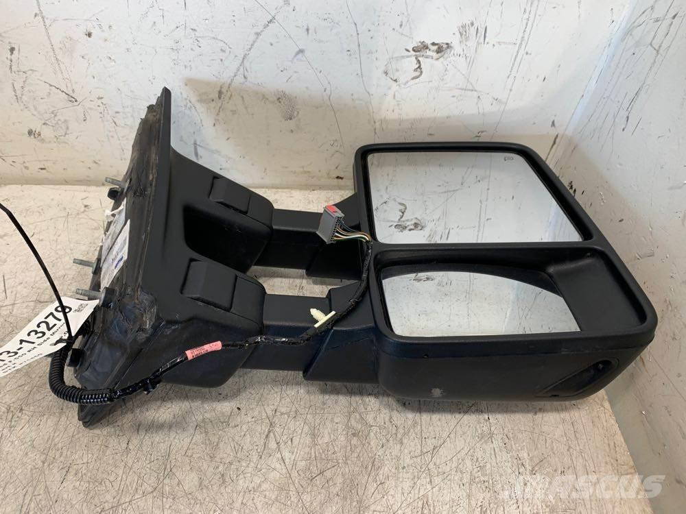 Ford F-550 运输工具-其他