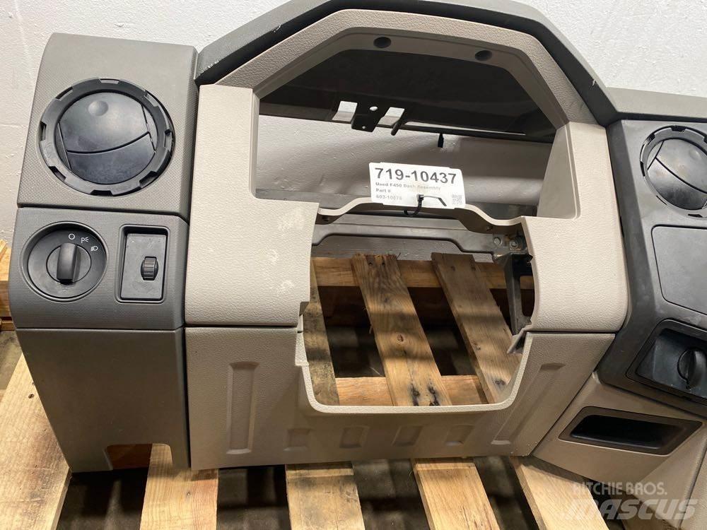 Ford F450 运输工具-其他