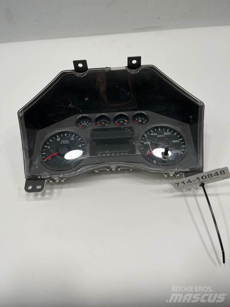 Ford F450 运输工具-其他