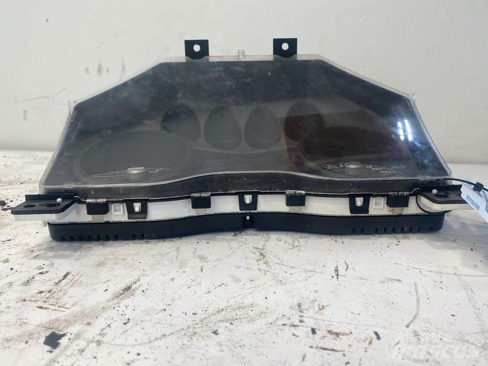 Ford F650 运输工具-其他