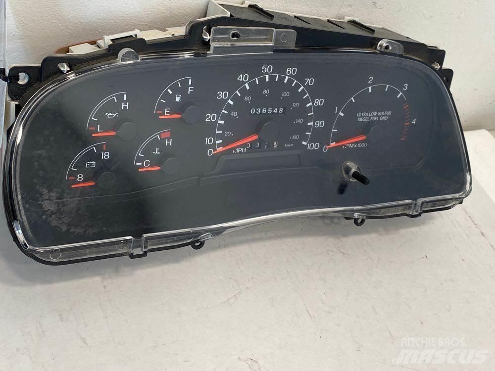 Ford F750 运输工具-其他