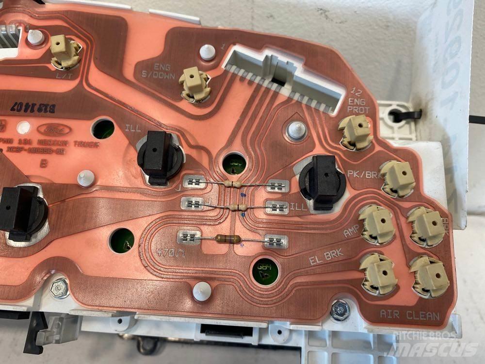 Ford F750 运输工具-其他