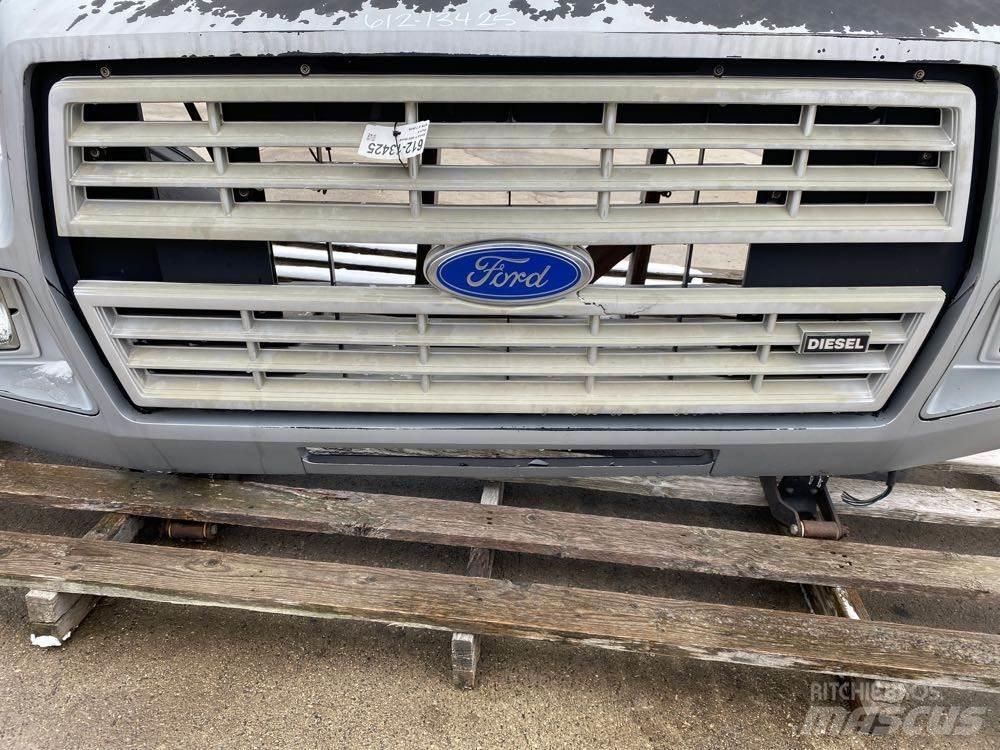 Ford F800 驾驶室与内部