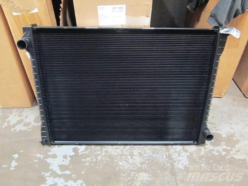 Ford L7000 散热器