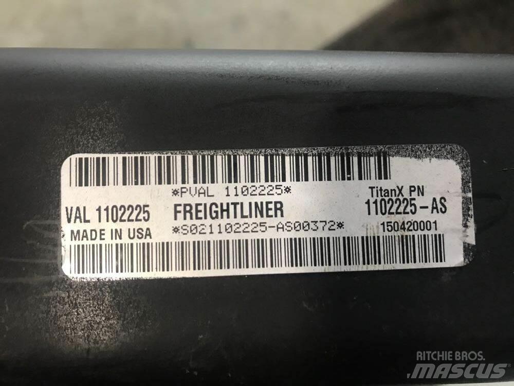 Ford L9000 散热器