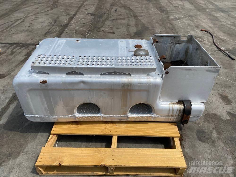 Ford L9000 运输工具-其他