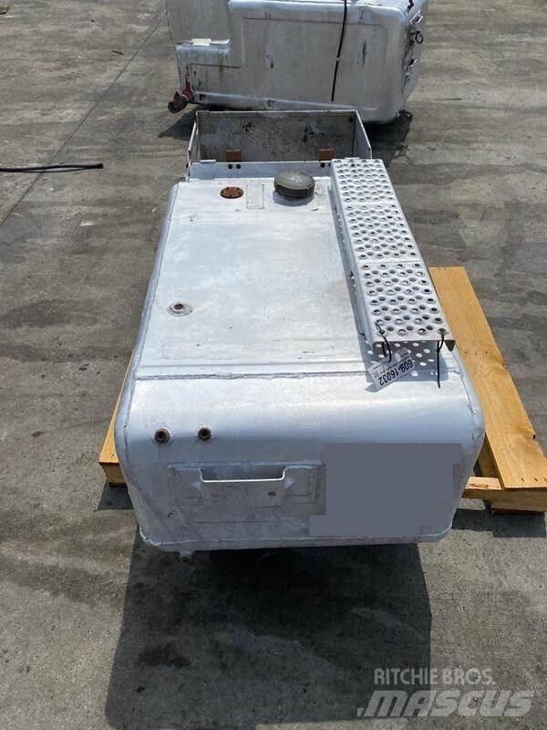 Ford L9000 运输工具-其他