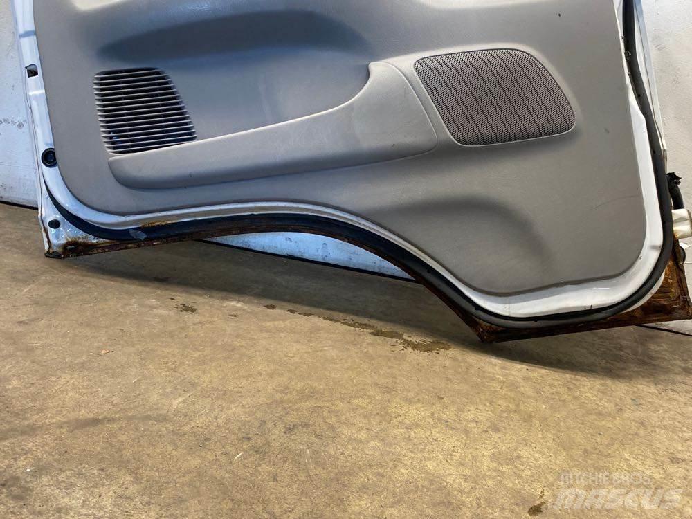Ford LCF 运输工具-其他