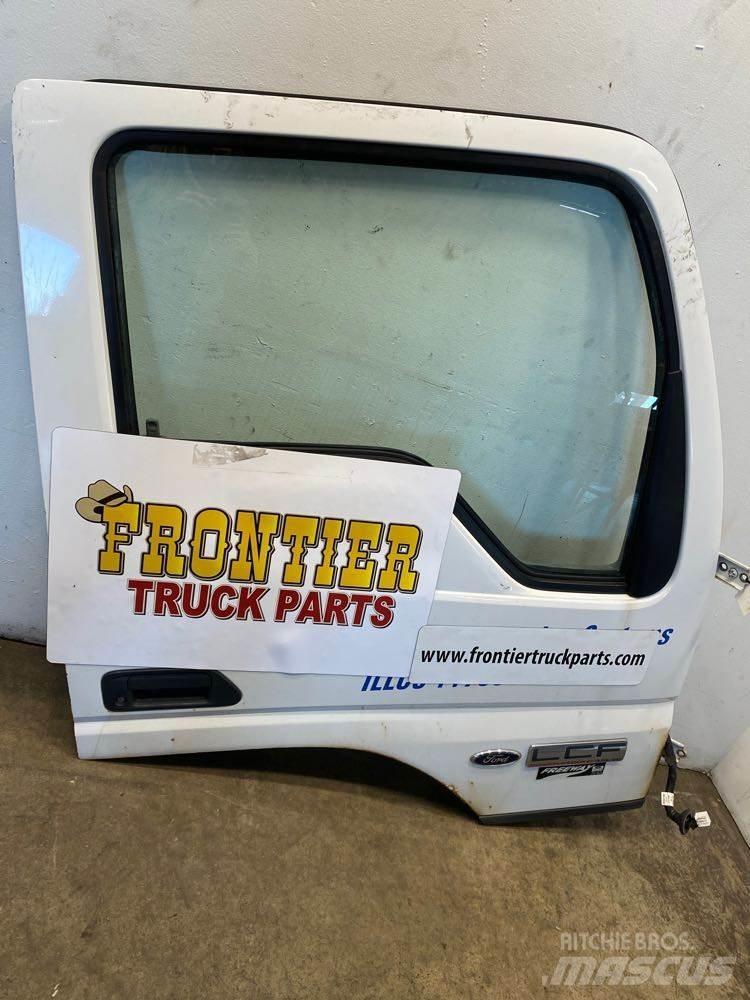 Ford LCF 运输工具-其他