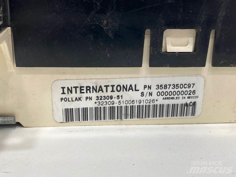 Ford LCF 运输工具-其他