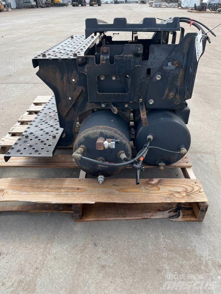 Hino 268 运输工具-其他