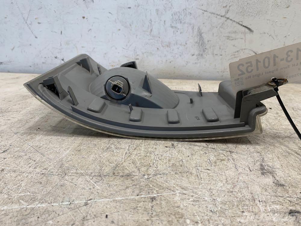 Isuzu NPR 运输工具-其他