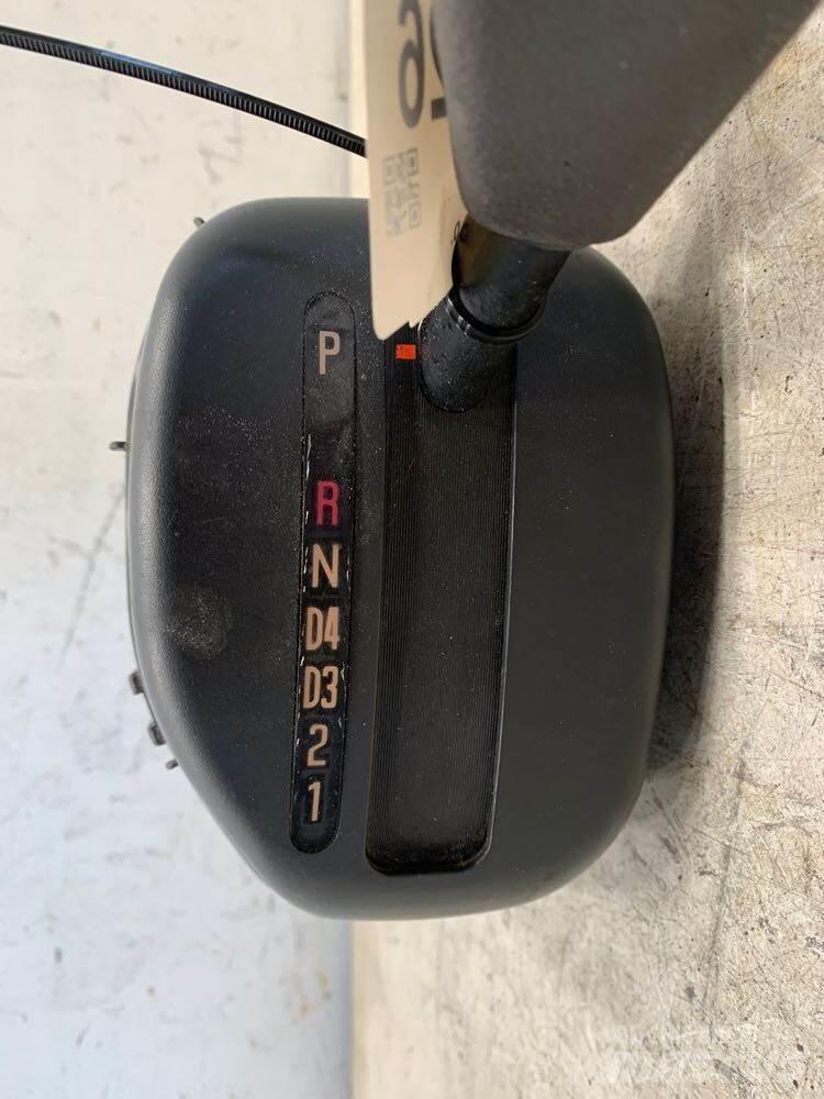 Isuzu NPR 运输工具-其他