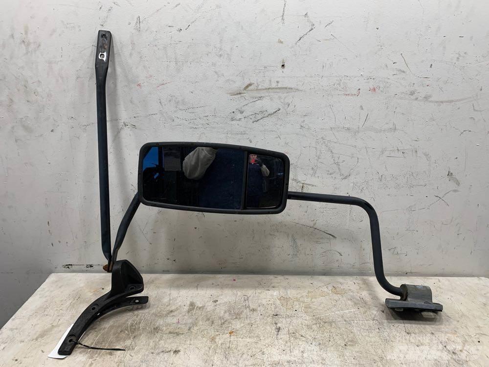 Isuzu NPR 运输工具-其他