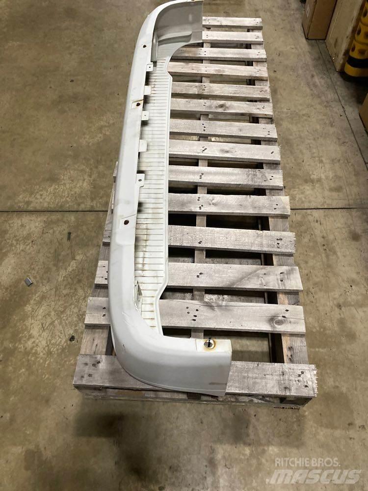 Isuzu NPR 运输工具-其他