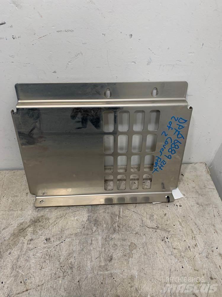 Mack  运输工具-其他