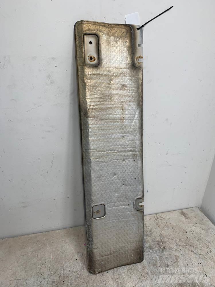Mack  运输工具-其他