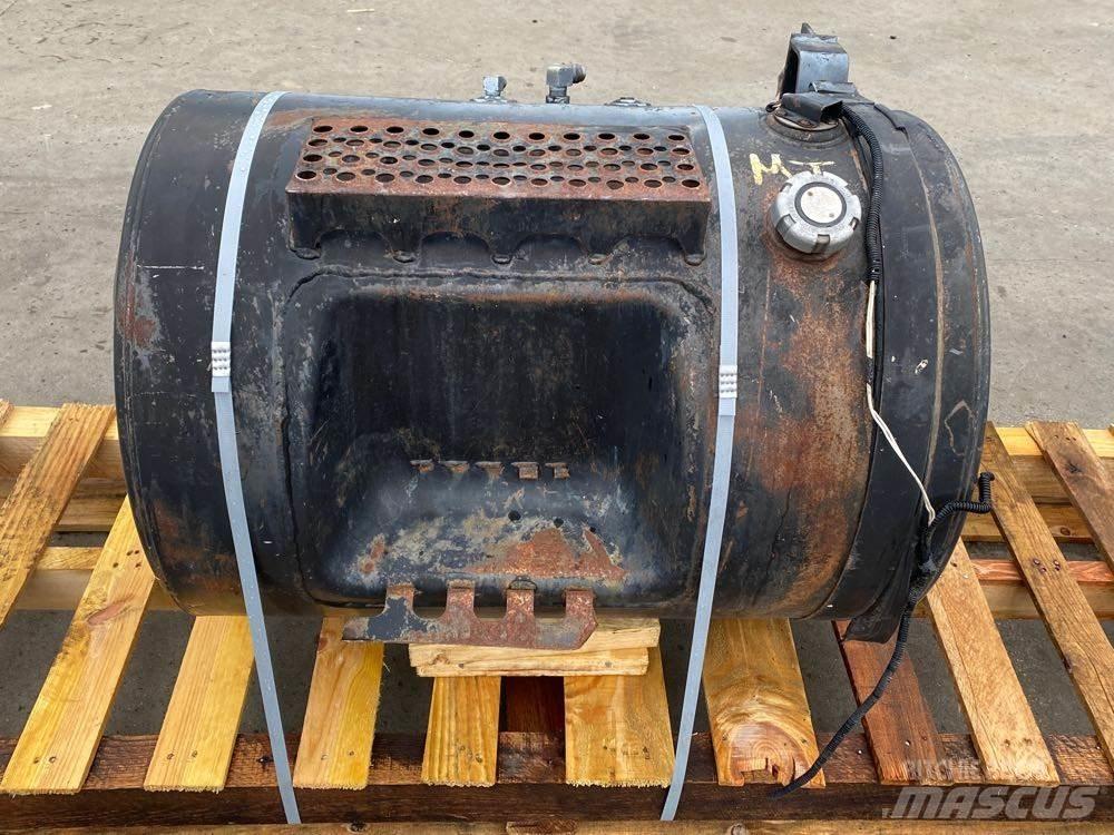 Mack  运输工具-其他