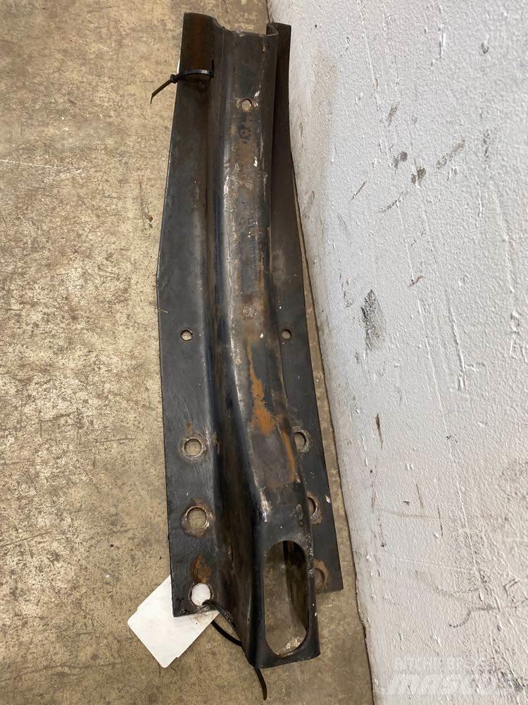 Mack  运输工具-其他