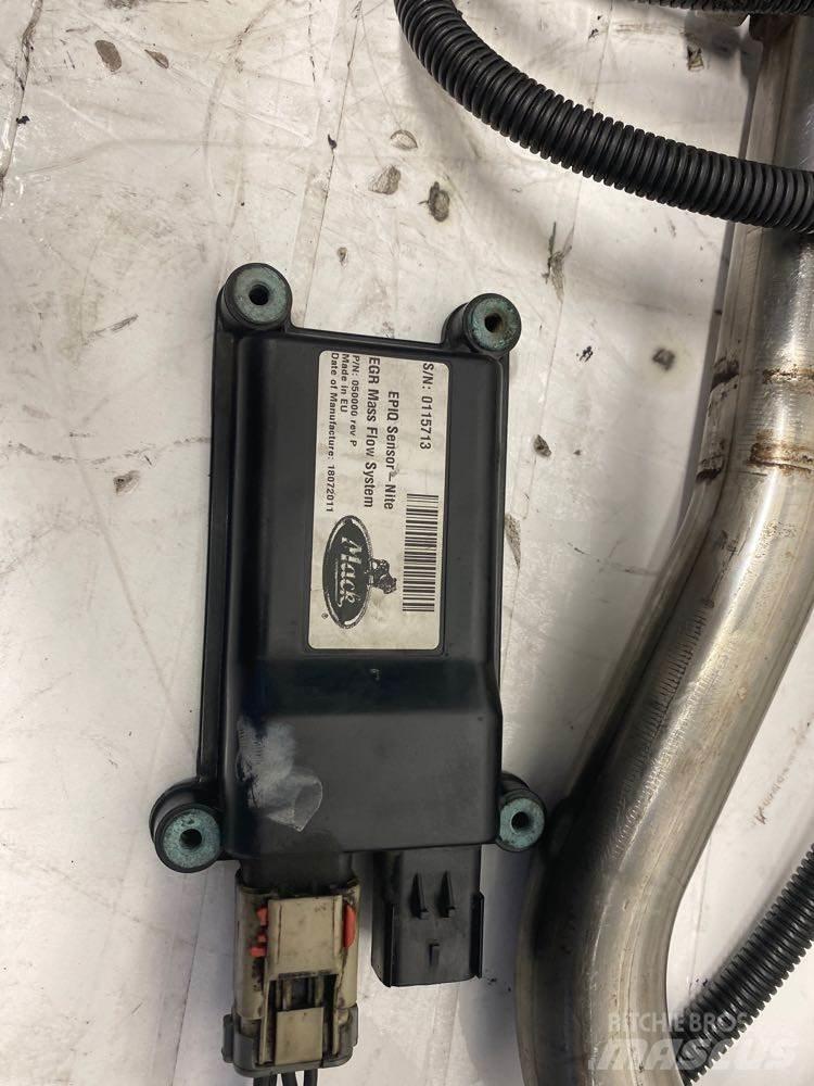 Mack AC427 运输工具-其他