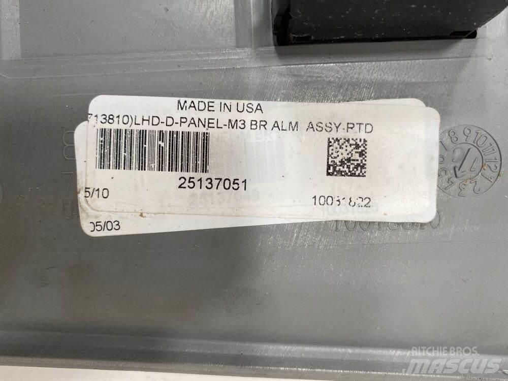 Mack CXU 电子设备