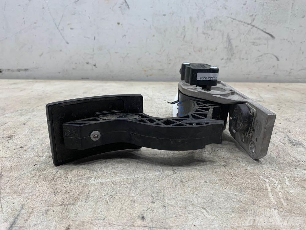 Mack CXU 运输工具-其他