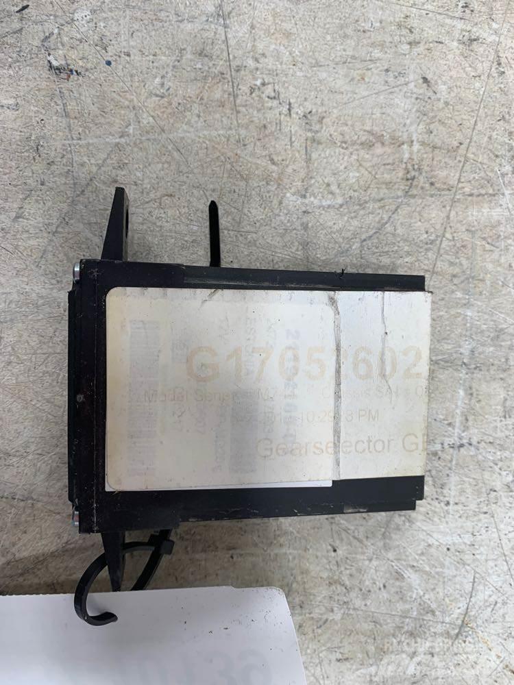 Mack CXU 变速器
