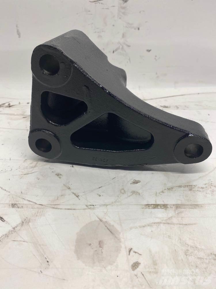 Mack MP7 运输工具-其他