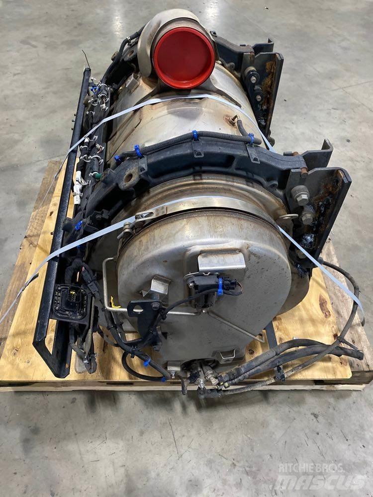 Mack MP8 运输工具-其他