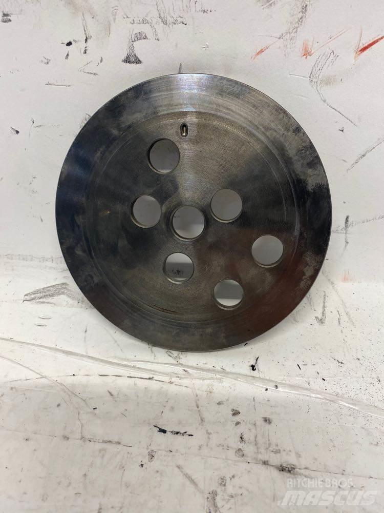 Mack MP8 运输工具-其他