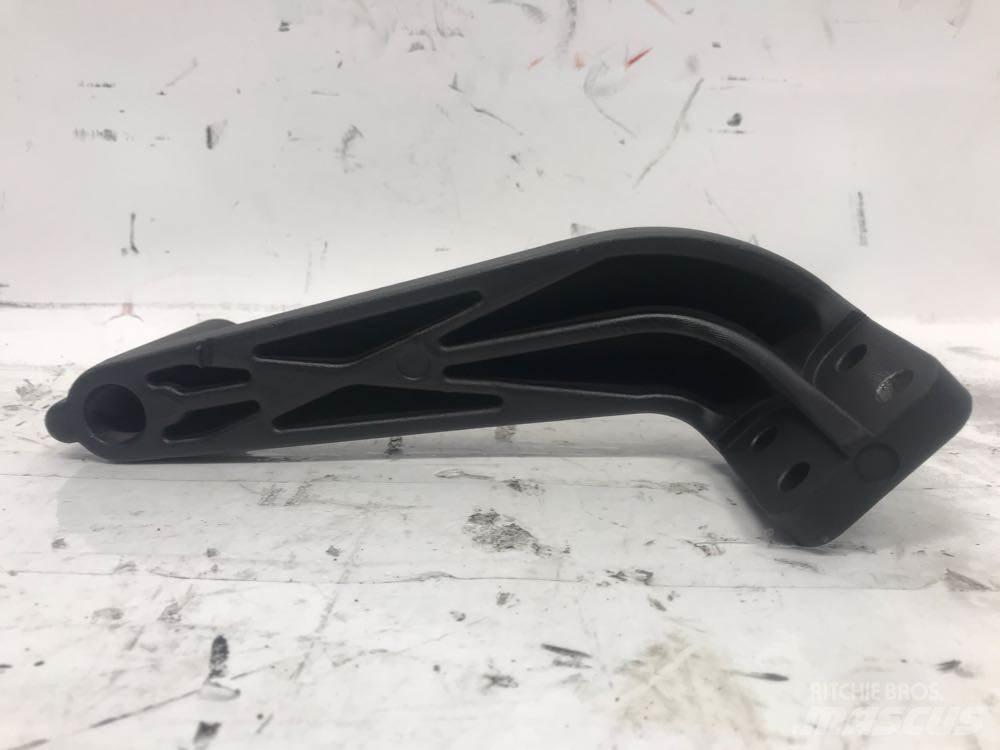 Mack MP8 运输工具-其他