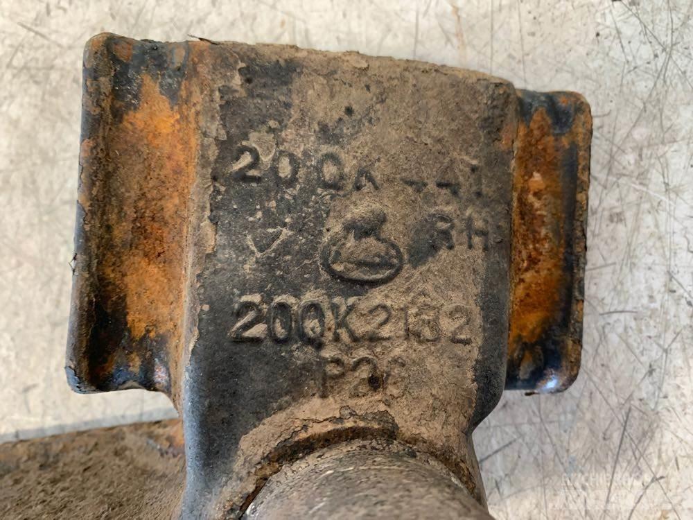 Mack RD680 底盘和悬架
