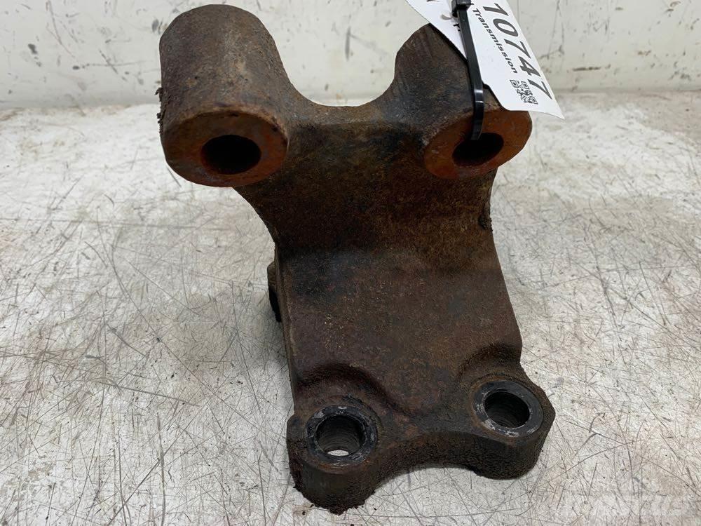 Mack RD680 变速器