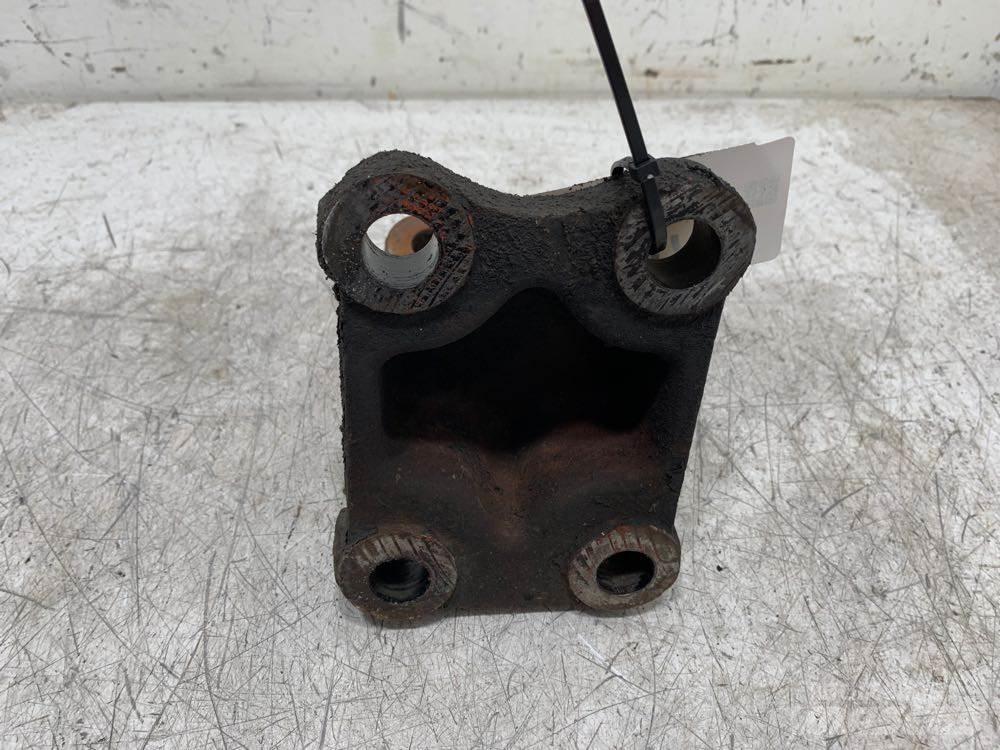 Mack RD680 变速器
