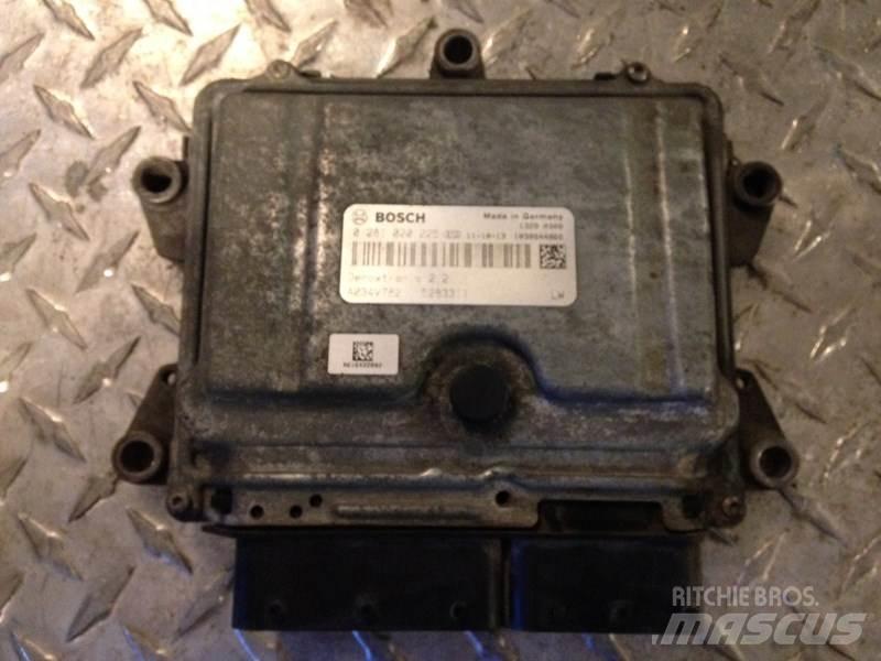 Paccar  运输工具-其他