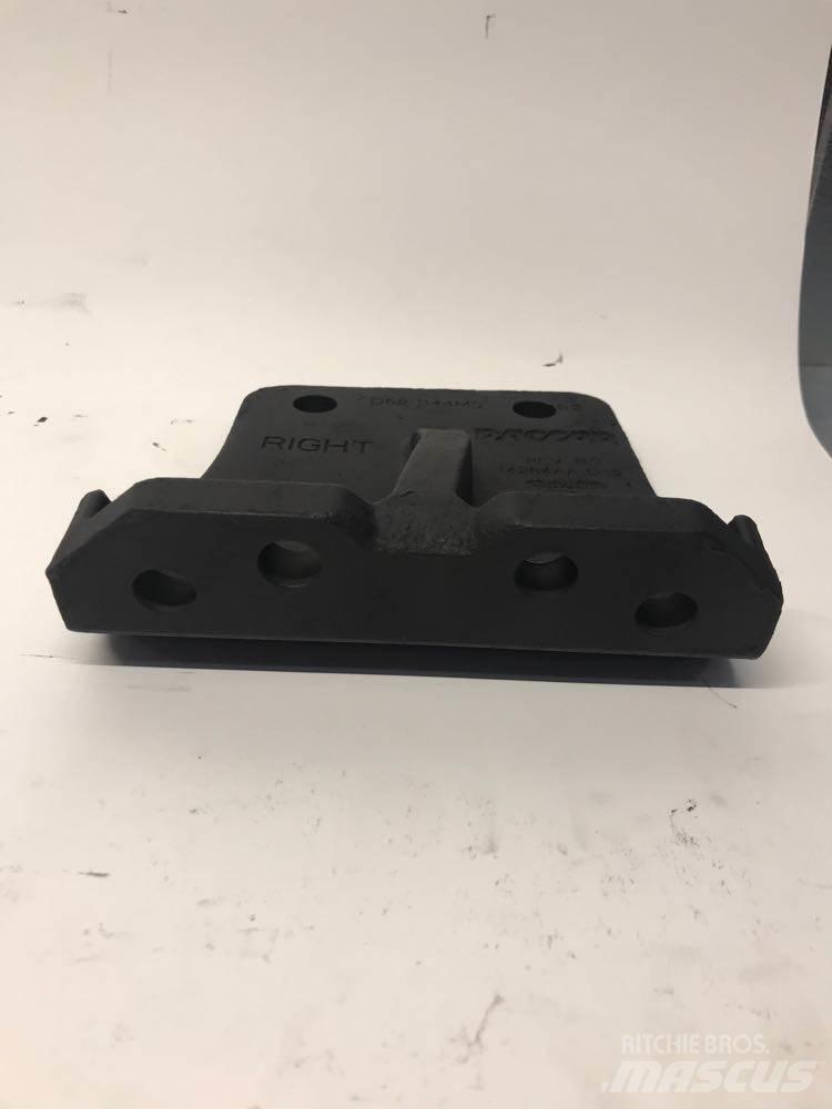 Paccar  运输工具-其他