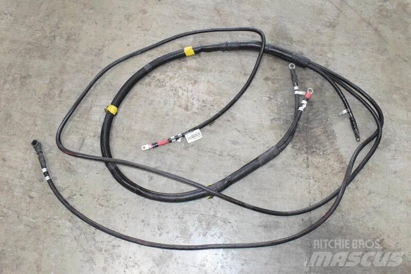 Paccar  运输工具-其他