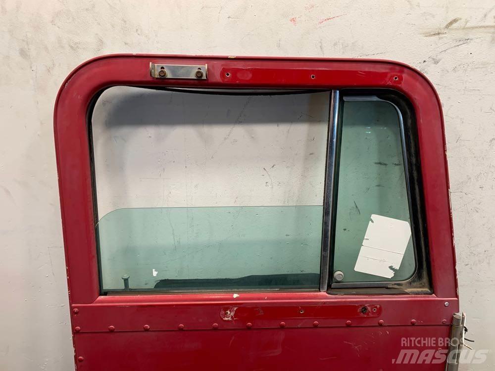 Peterbilt  运输工具-其他
