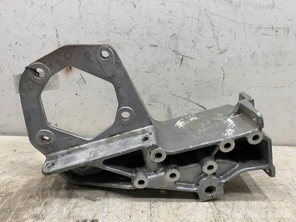 Peterbilt  运输工具-其他