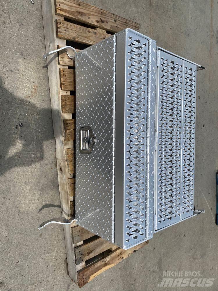 Peterbilt  运输工具-其他