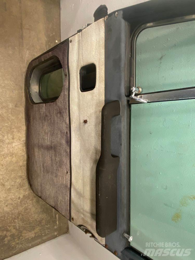 Peterbilt  运输工具-其他