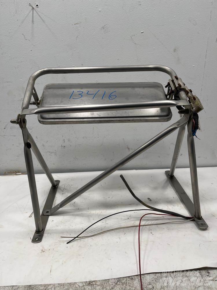Peterbilt  运输工具-其他