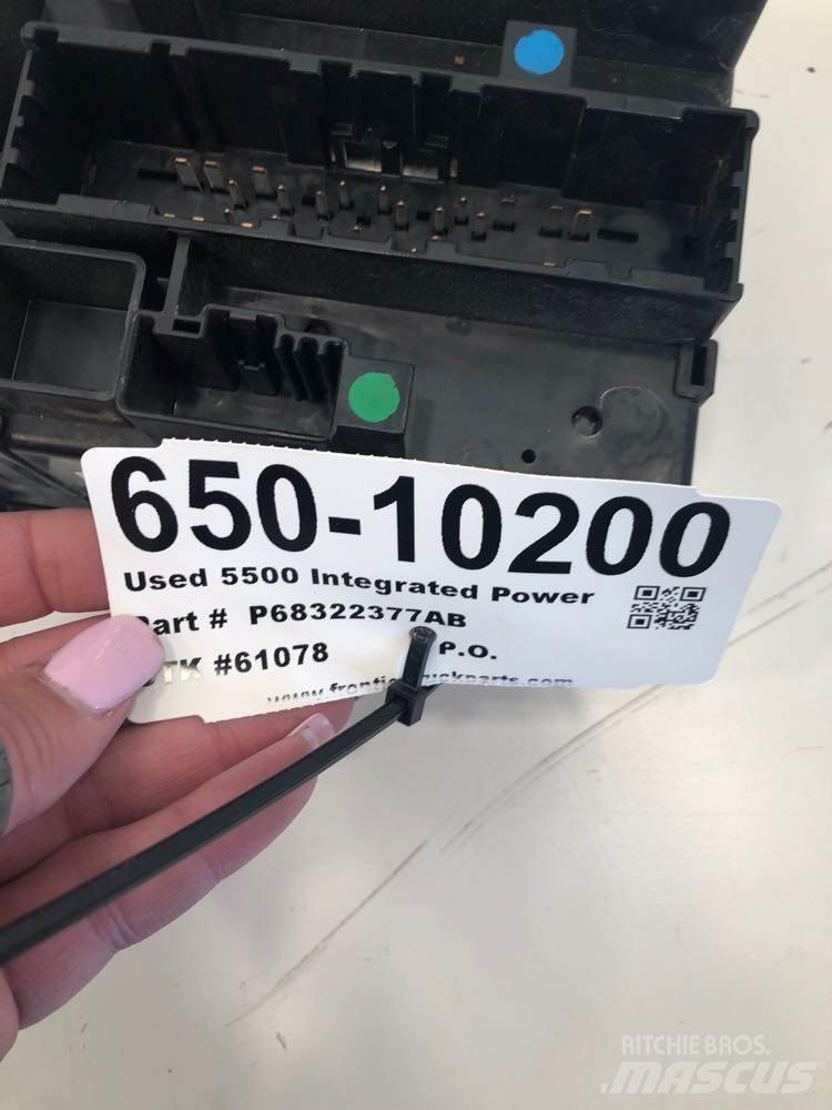 RAM 5500 驾驶室与内部