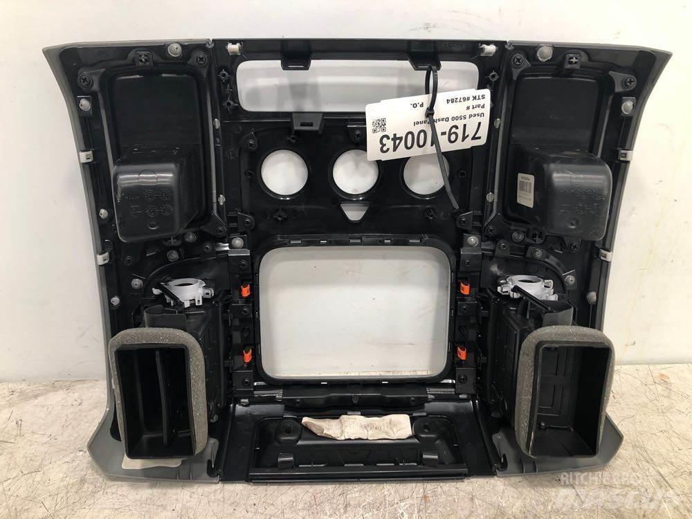 RAM 5500 运输工具-其他