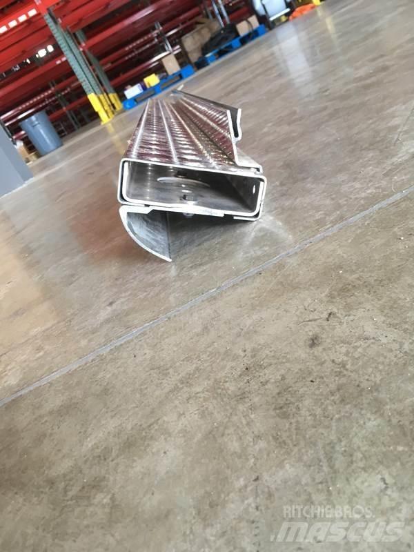 Universal  运输工具-其他