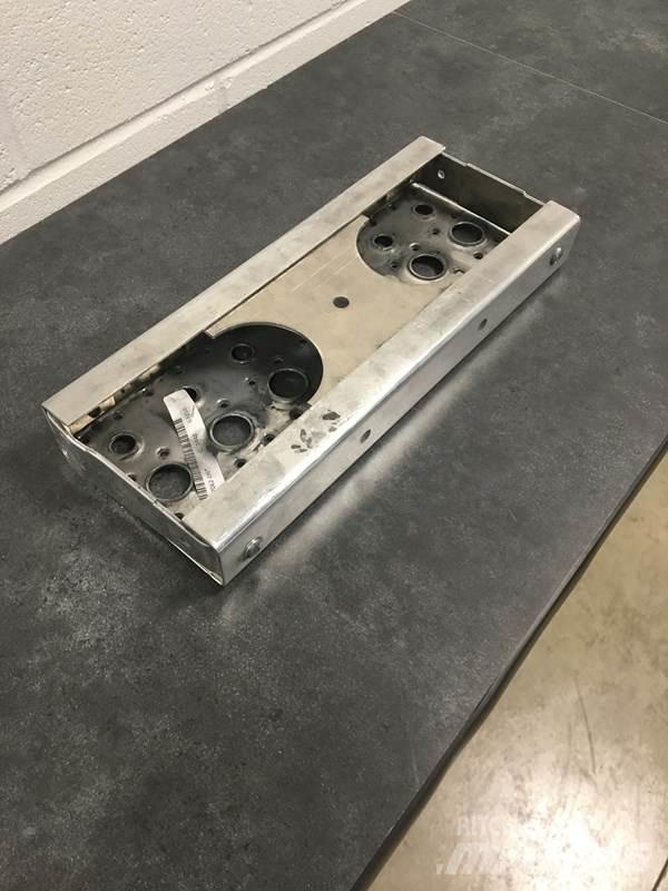 Universal  运输工具-其他